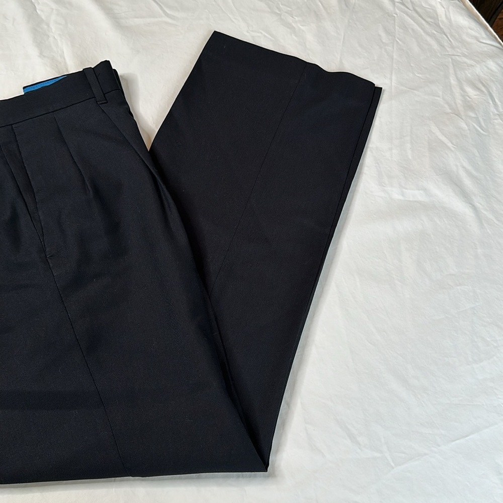Axist men’s black dress pants in GREAT CONDITION. Size 33 x 30 - Picture 3 of 8